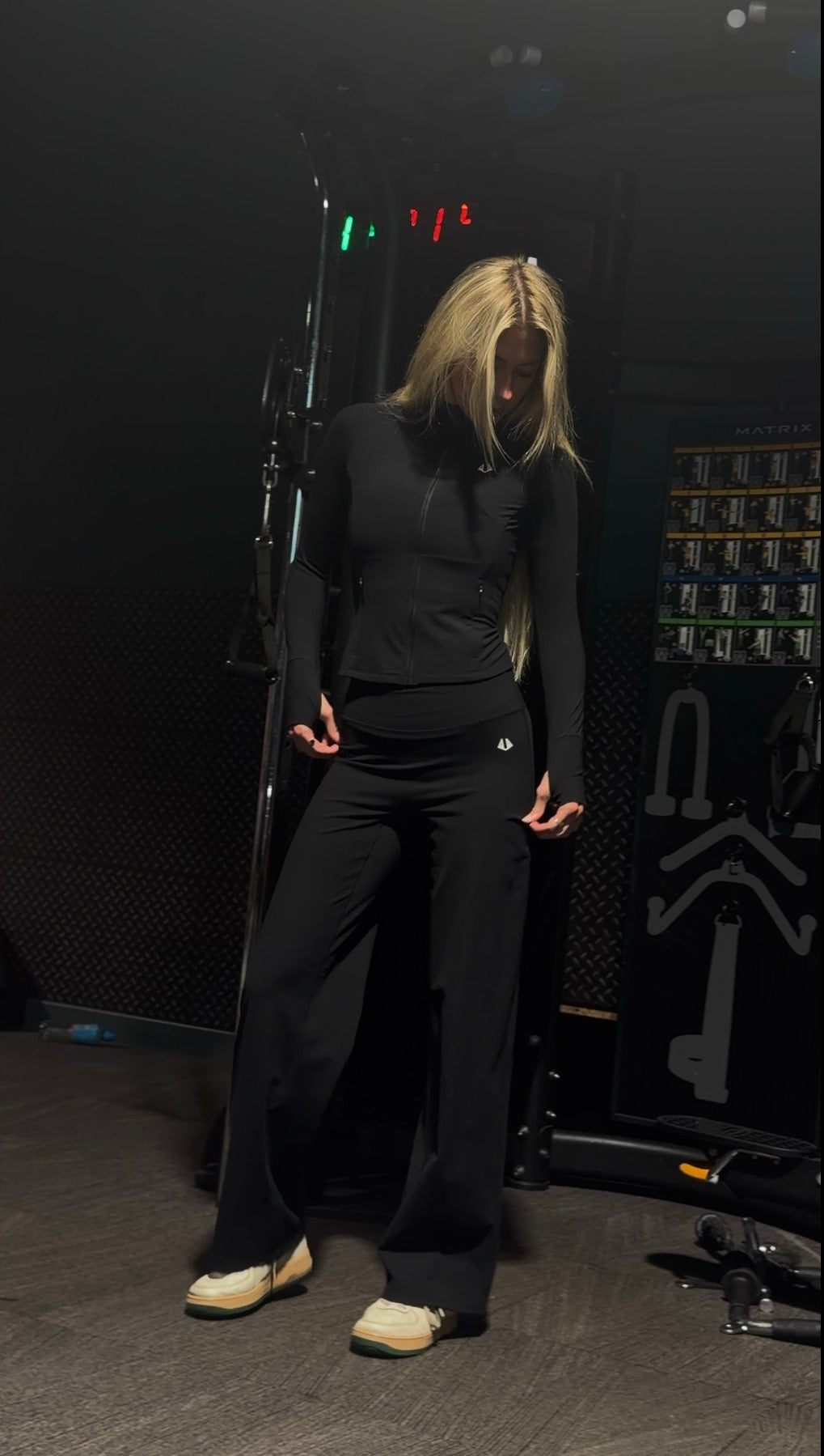 Ascend Flares Midnight Black image 1