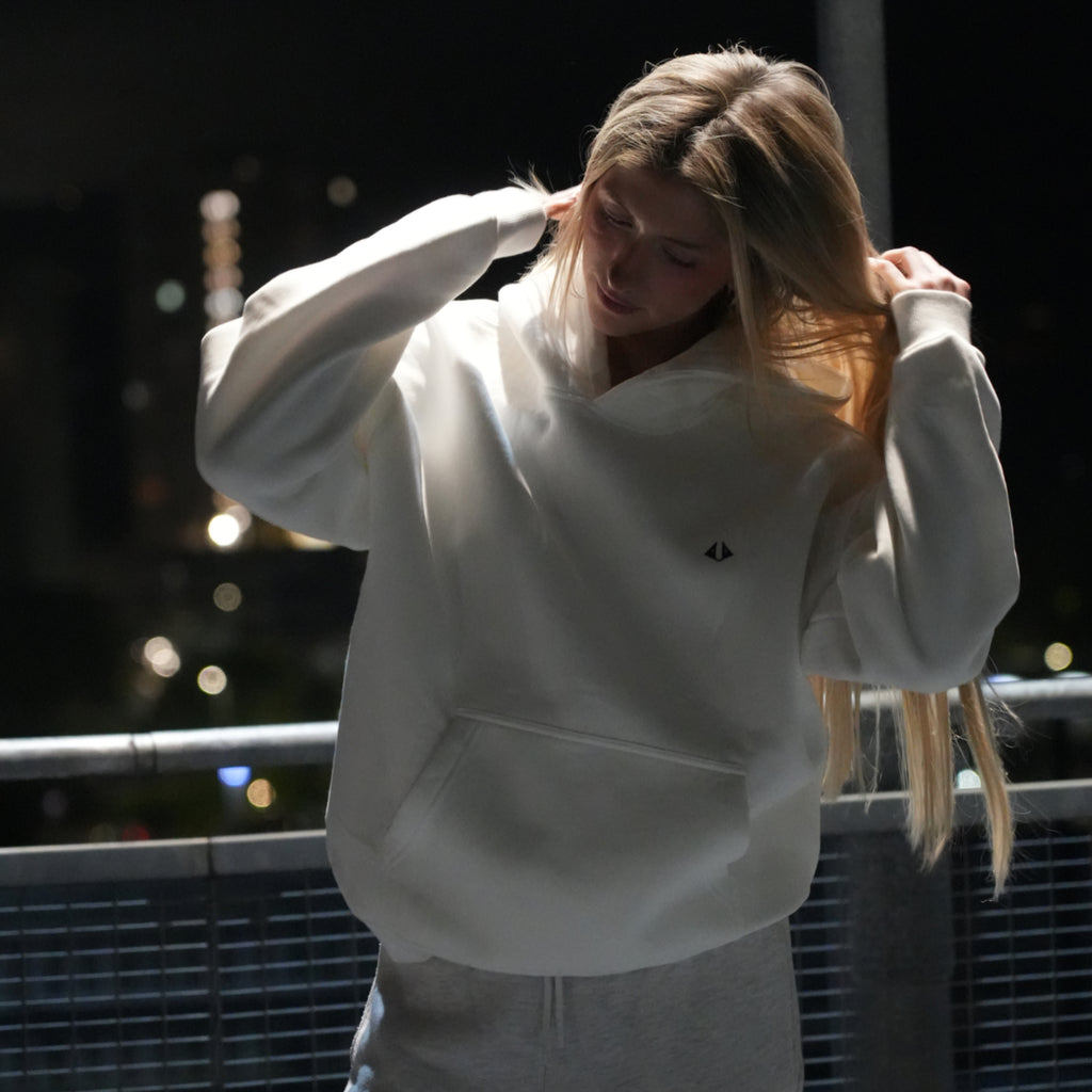 APEX HOODIE WHITE image 4